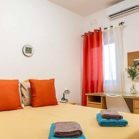 Spacious, Modern 3 Bedroom Apartment - 세인트폴스베이 외부 사진