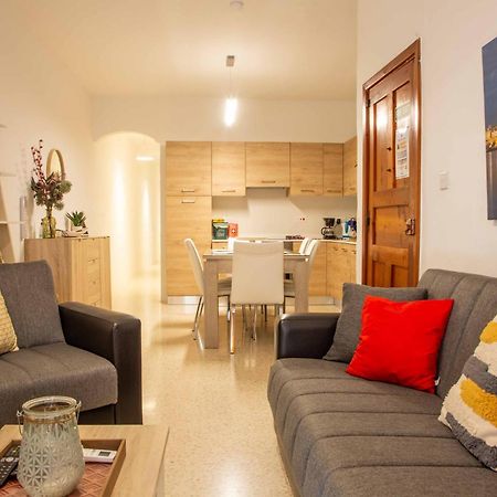 Spacious, Modern 3 Bedroom Apartment - 세인트폴스베이 외부 사진