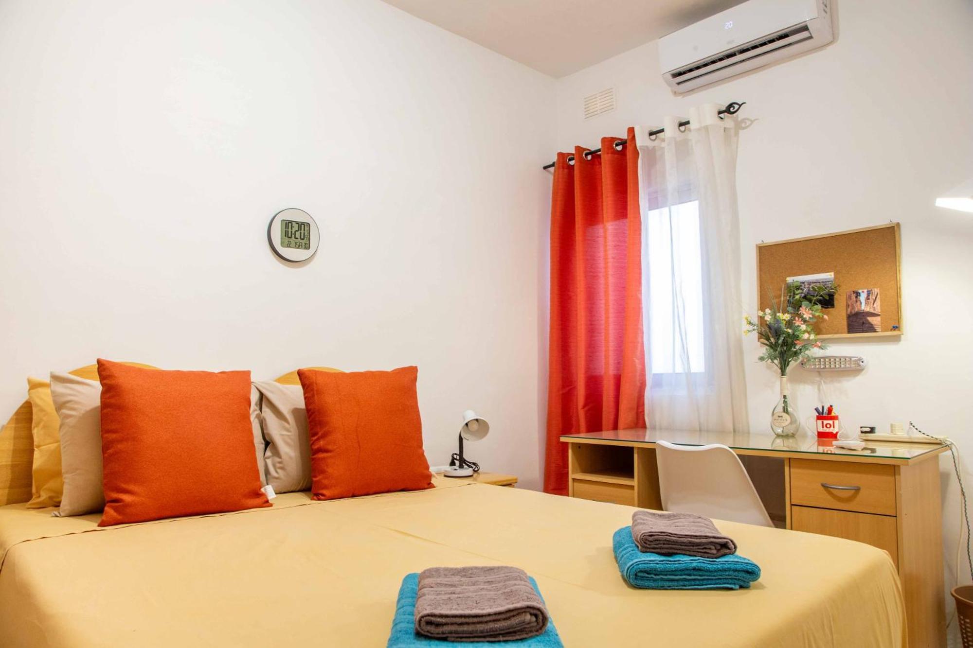 Spacious, Modern 3 Bedroom Apartment - 세인트폴스베이 외부 사진