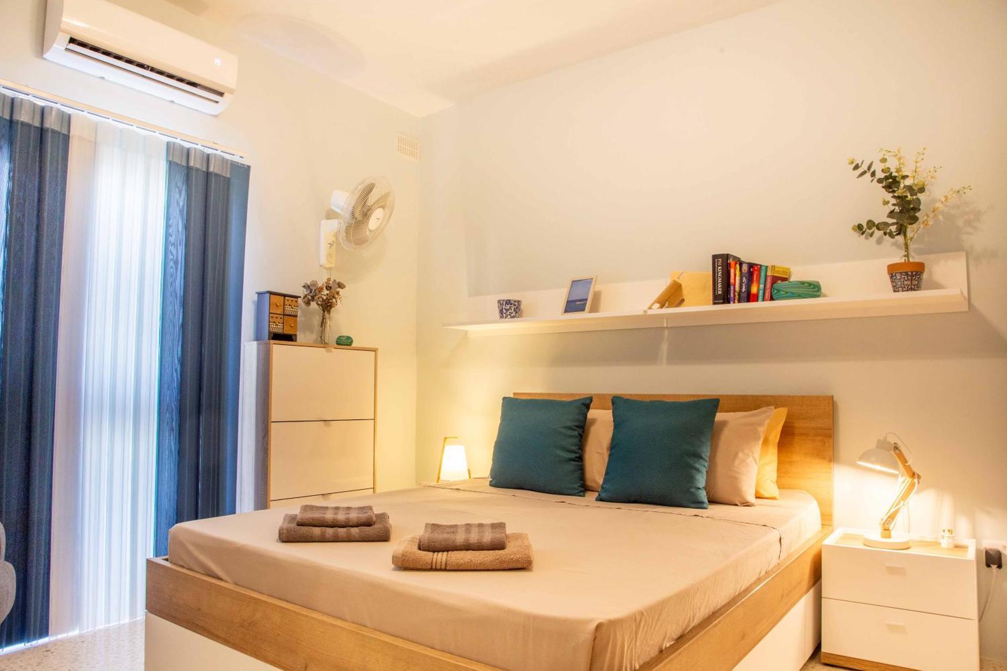 Spacious, Modern 3 Bedroom Apartment - 세인트폴스베이 외부 사진