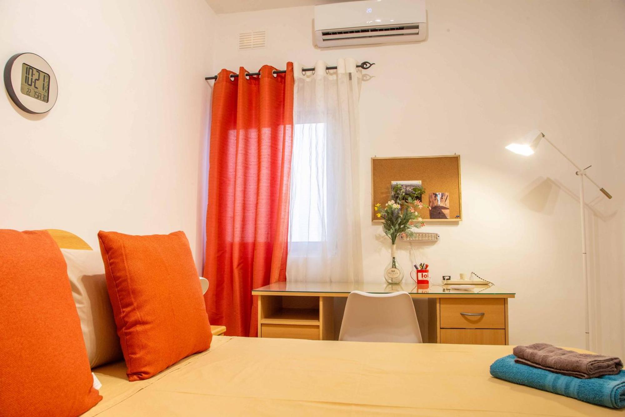 Spacious, Modern 3 Bedroom Apartment - 세인트폴스베이 외부 사진